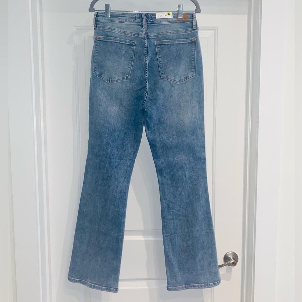 NEW SIZE 11 JUDY BLUE HIGH WAIST SLIM BOOT CUT JEANS WITH SLIT HEM - Picture 3 of 3